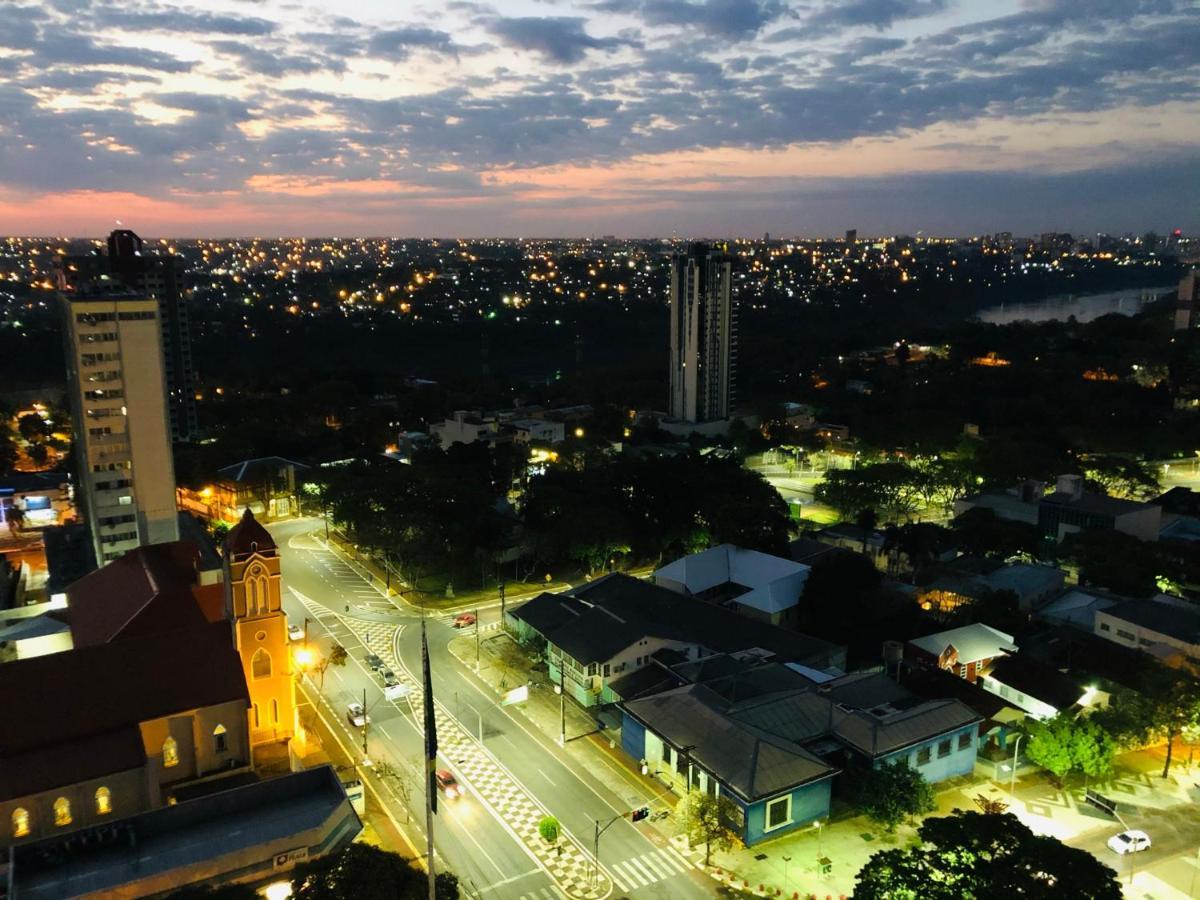 Viale Tower Hotel ฟอสดูอีกวาซู ภายนอก รูปภาพ