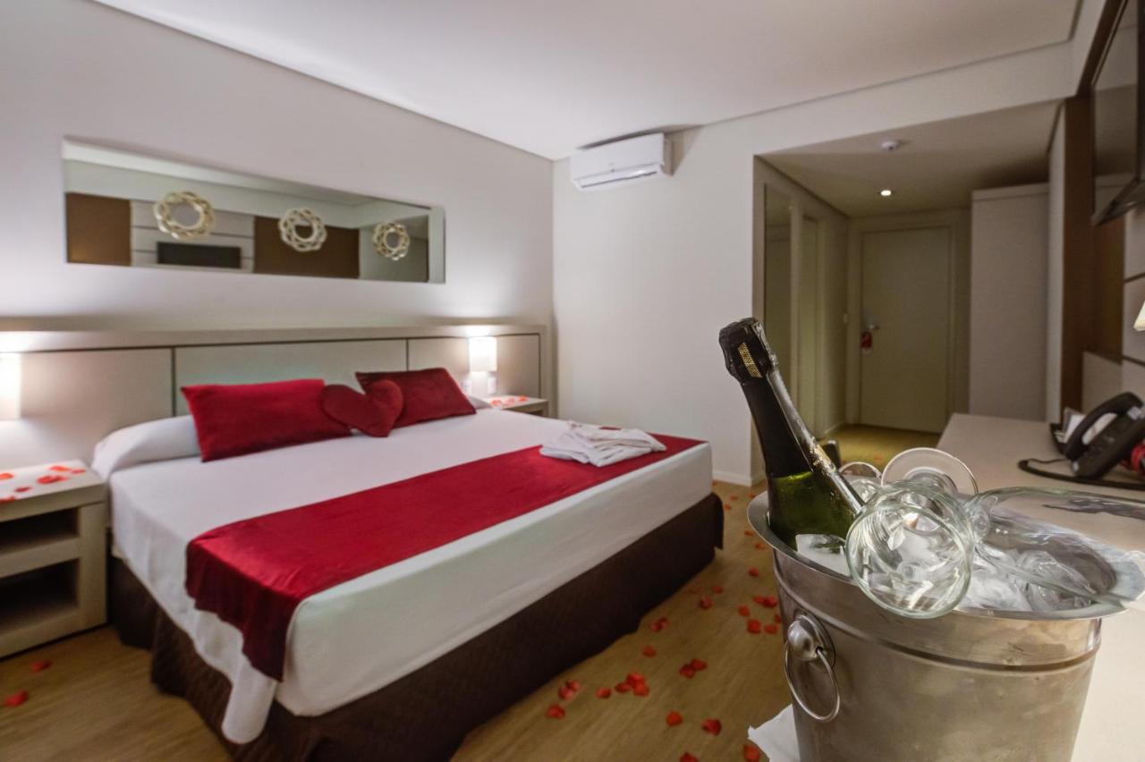 Viale Tower Hotel ฟอสดูอีกวาซู ภายนอก รูปภาพ